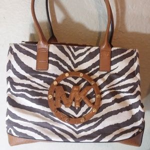 Michael Kors Leather & Canvas Zebra Purse w/logo